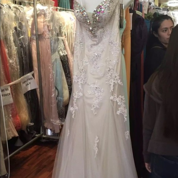 Prom Dress - Picture 1 of 2